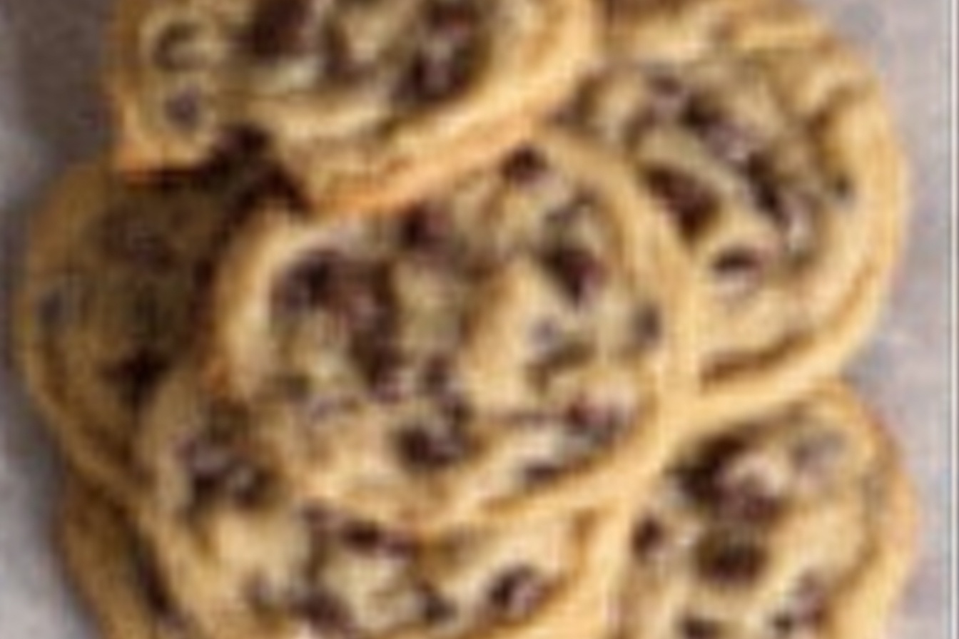 Bakery Style Chocolate Chip Cookies